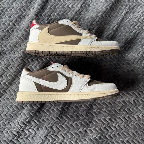 Travis Scott reverse mochas reps - Picture 3 of 3